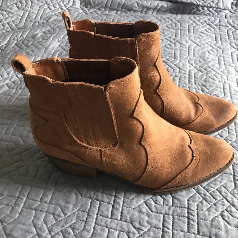 Mossimo Brown Ankle Booties. Size 7.5.